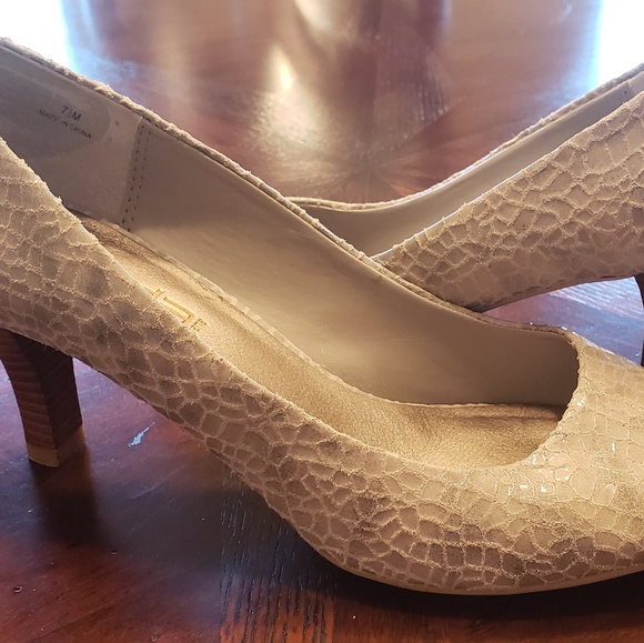 Moda Spana Leather Heels - Picture 3 of 3